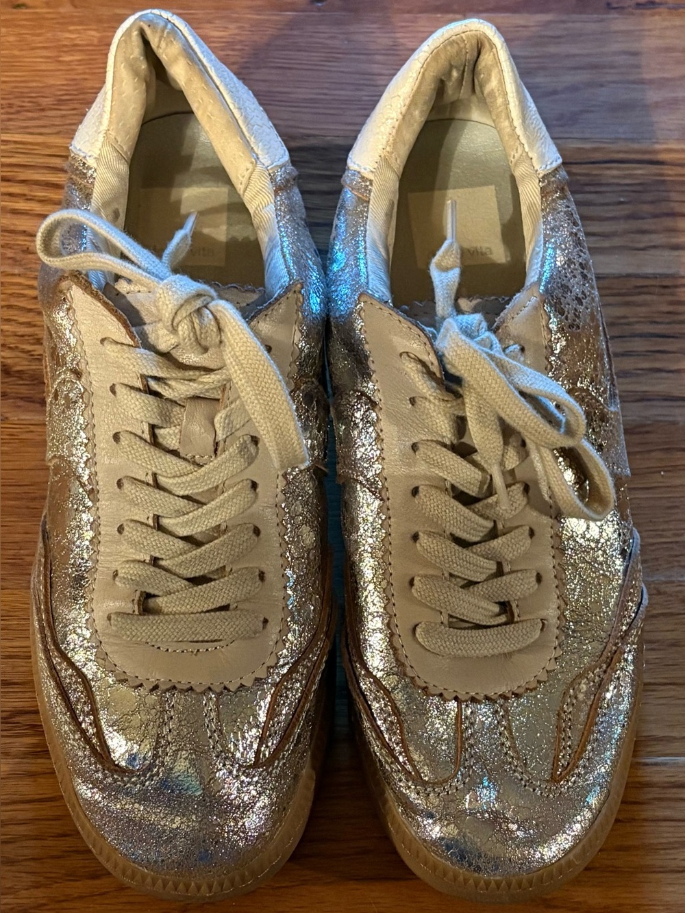 Dolce Vita “Notice” Leather Sneakers Women’s Size 7, Gold